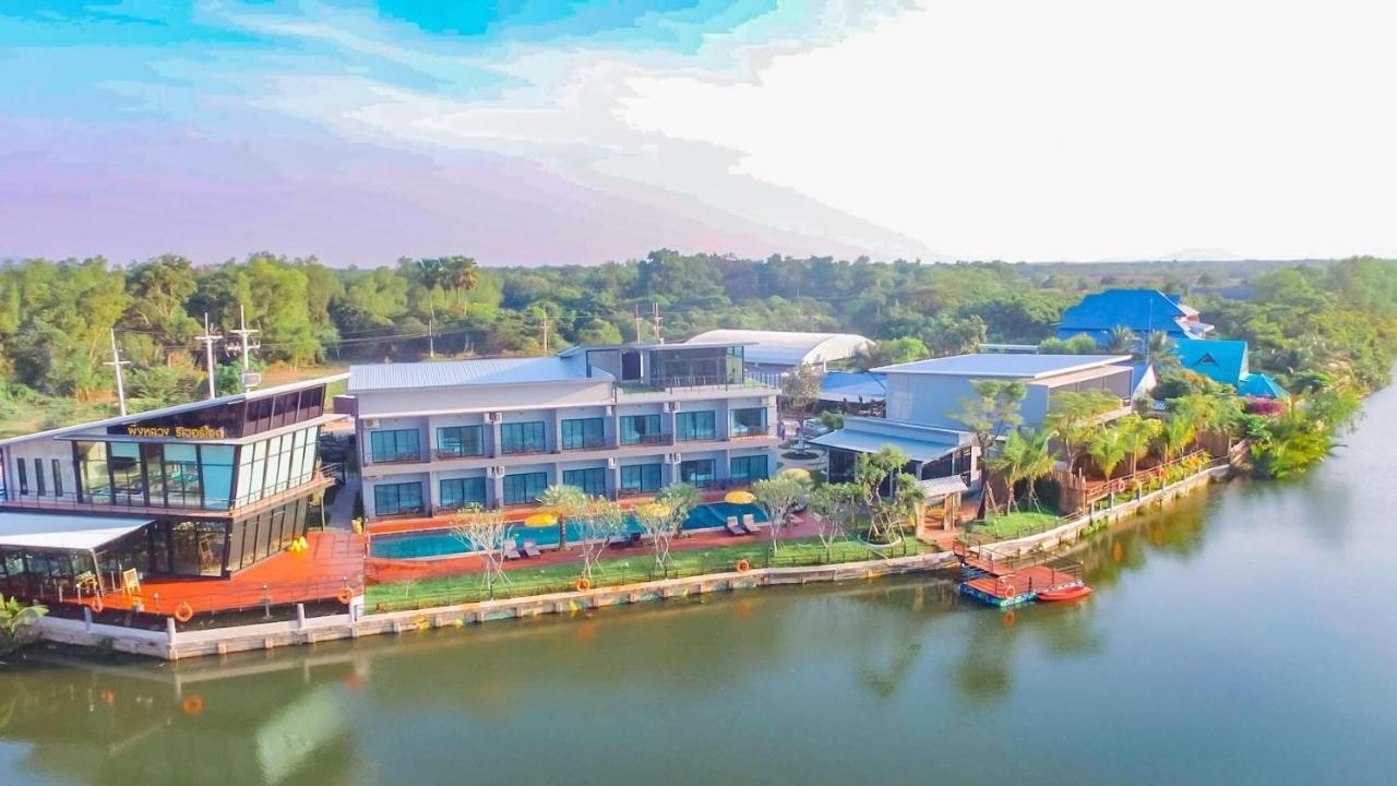 Phuengluang Riverside Hotel Chanthaburi Exterior foto