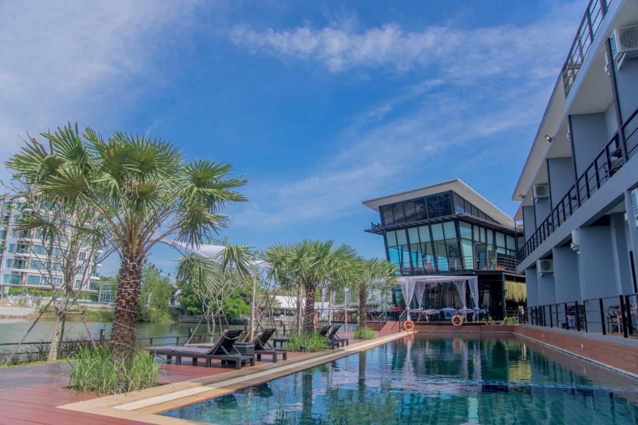 Phuengluang Riverside Hotel Chanthaburi Exterior foto